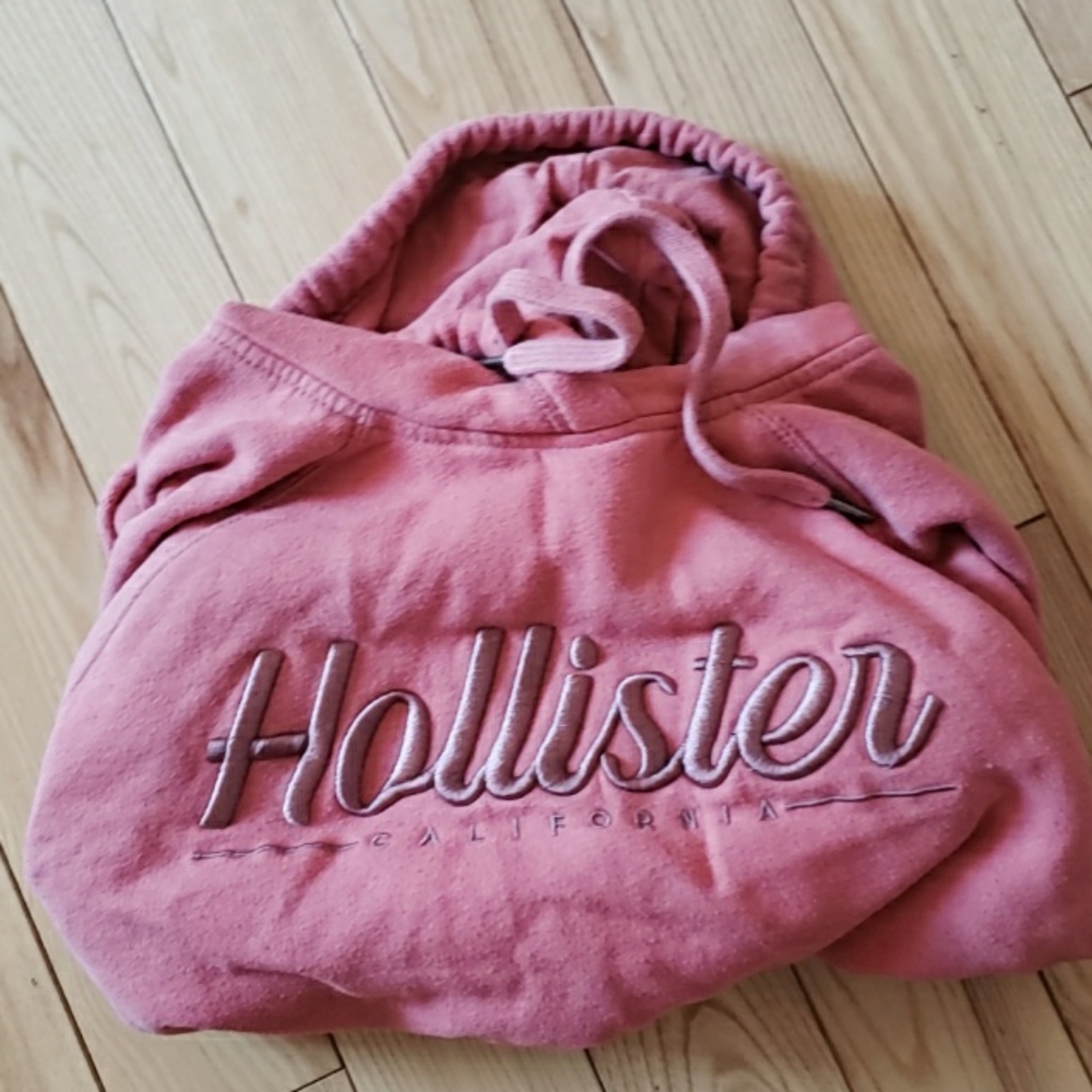 Hollister Cropped Hoodie